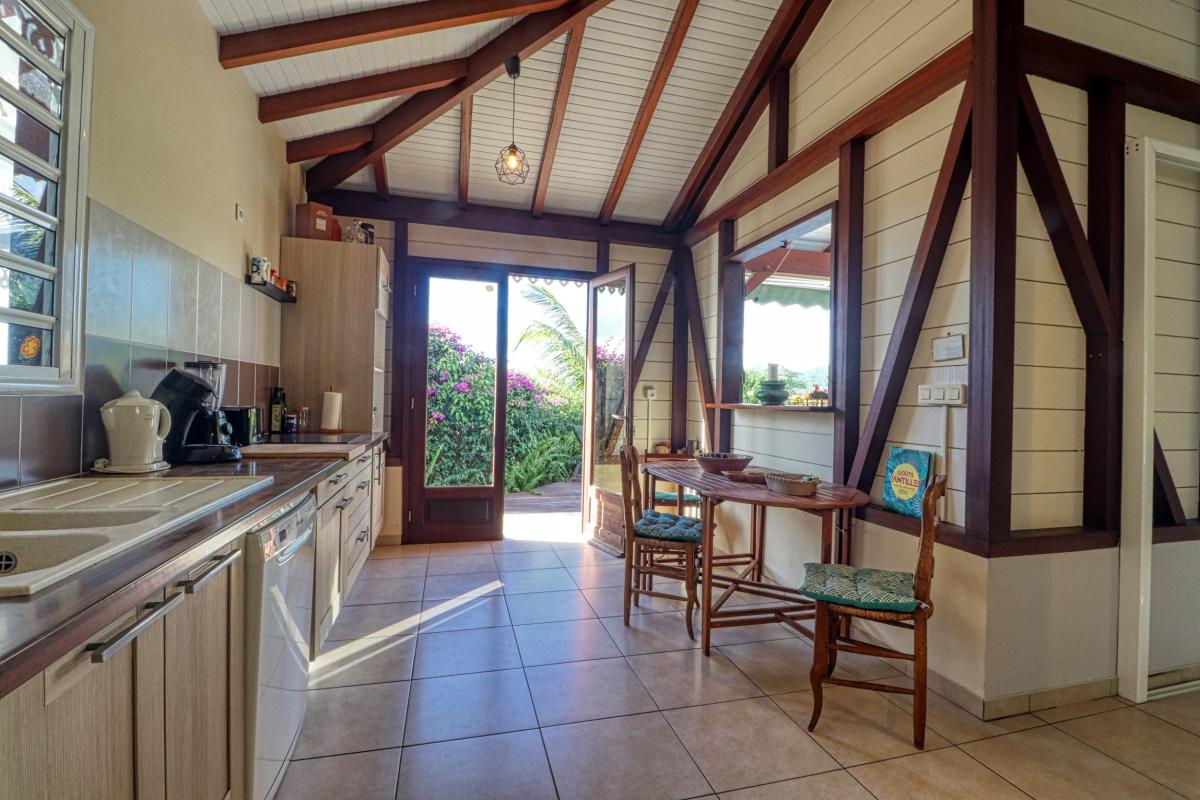 Location villa Martinique La cuisine